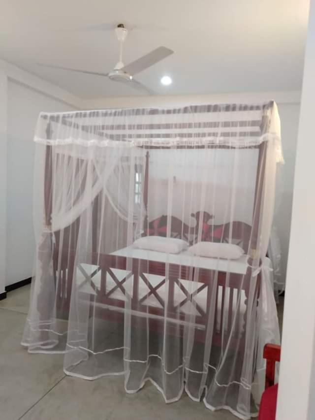 Near Beach Rest Unawatuna Εξωτερικό φωτογραφία