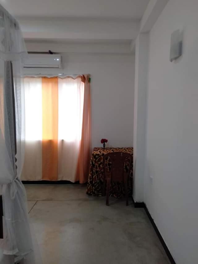 Near Beach Rest Unawatuna Εξωτερικό φωτογραφία