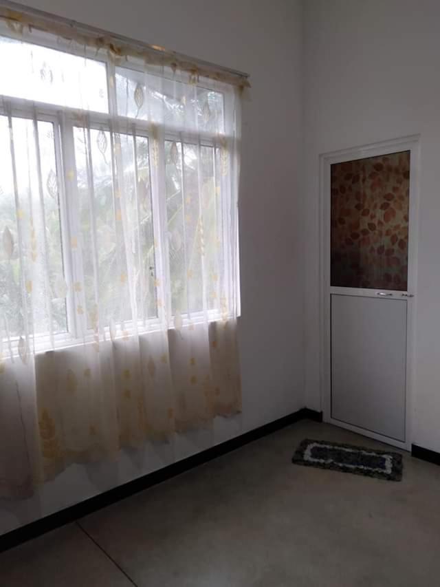 Near Beach Rest Unawatuna Εξωτερικό φωτογραφία